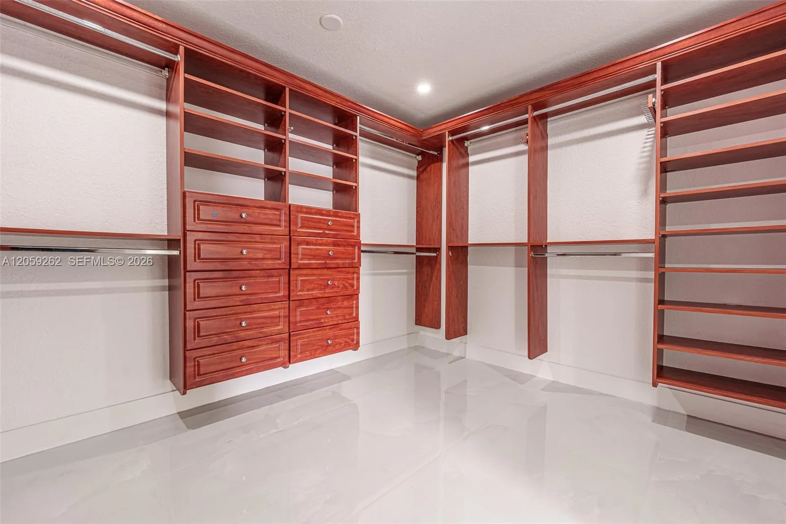 Property photo 90