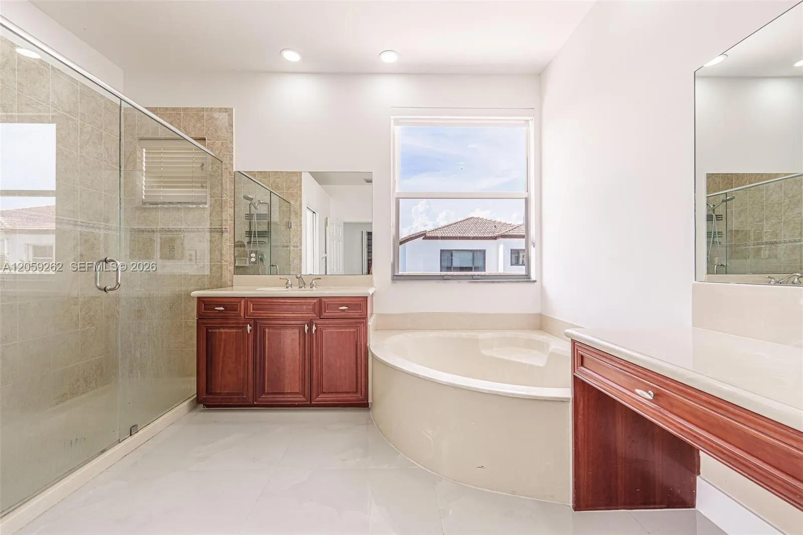 Property photo 94