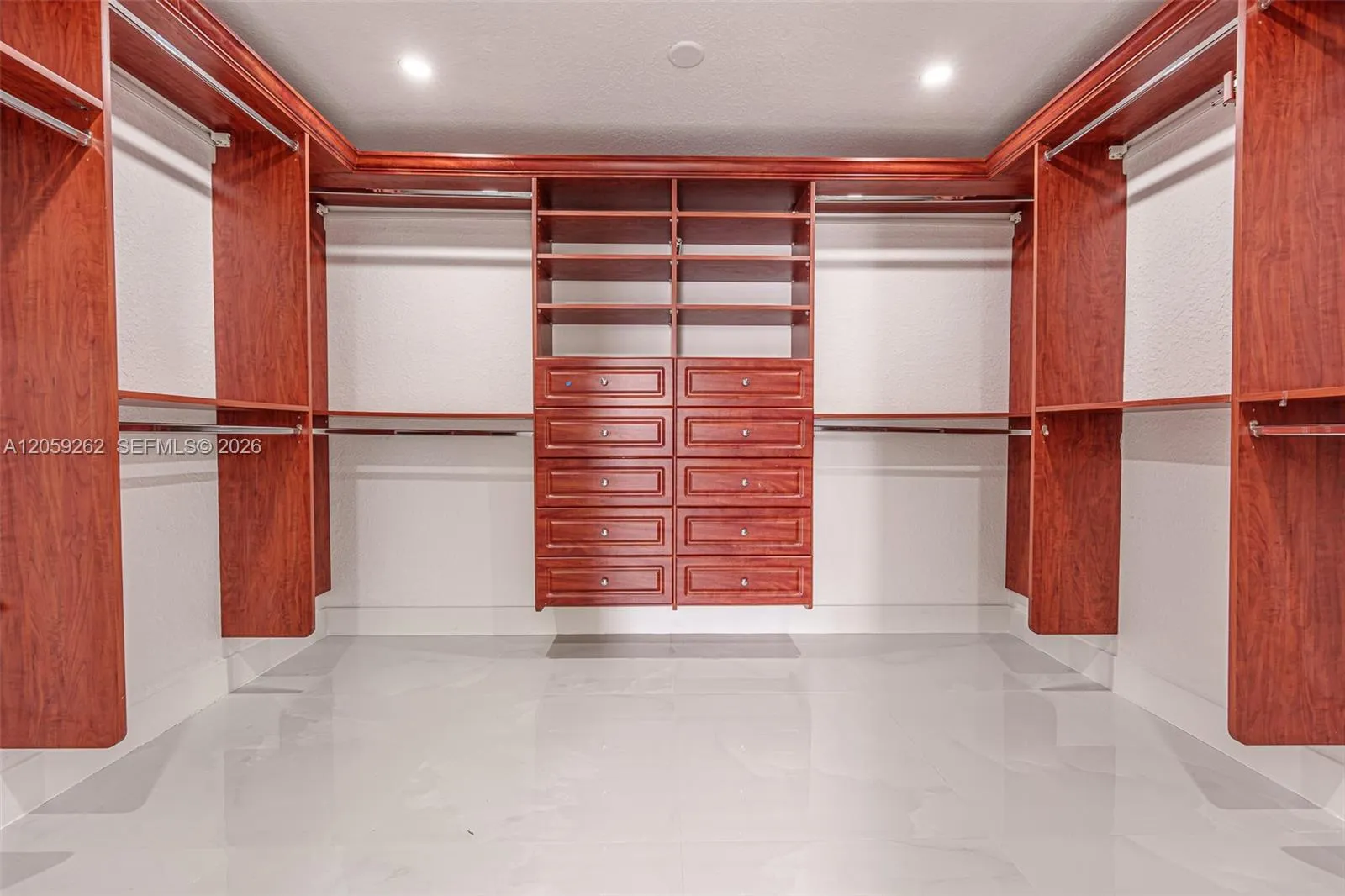 Property photo 87