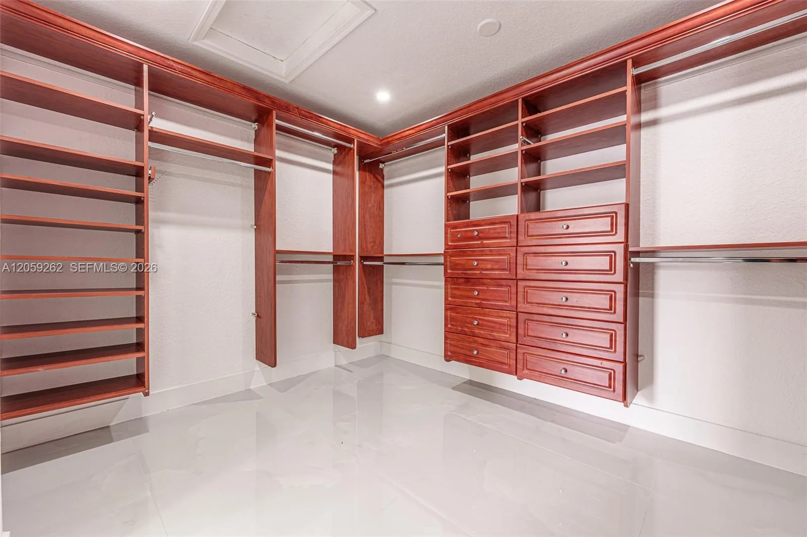 Property photo 91