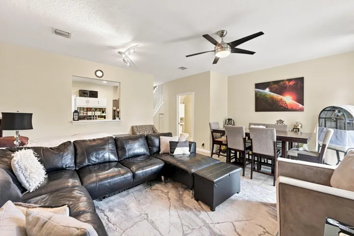 11_living room