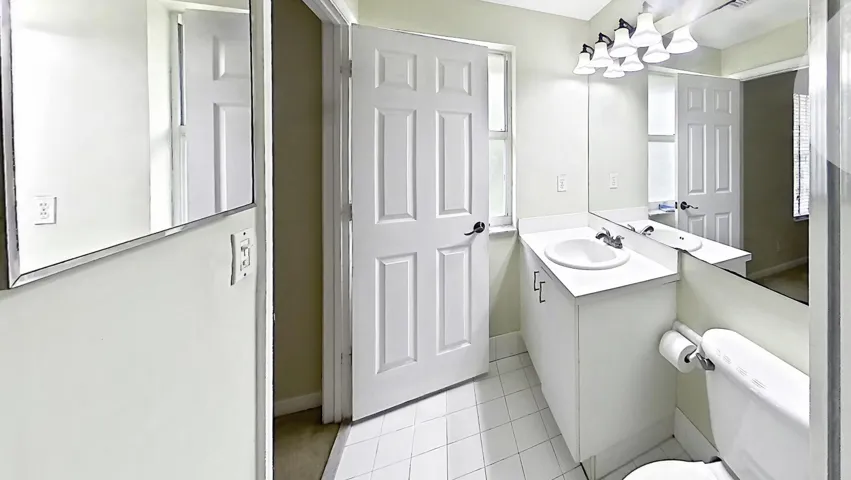 16_bathroom