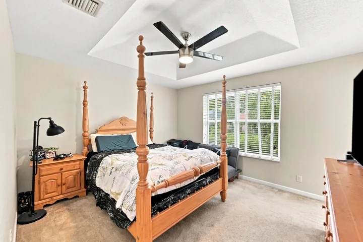 13_primary bedroom