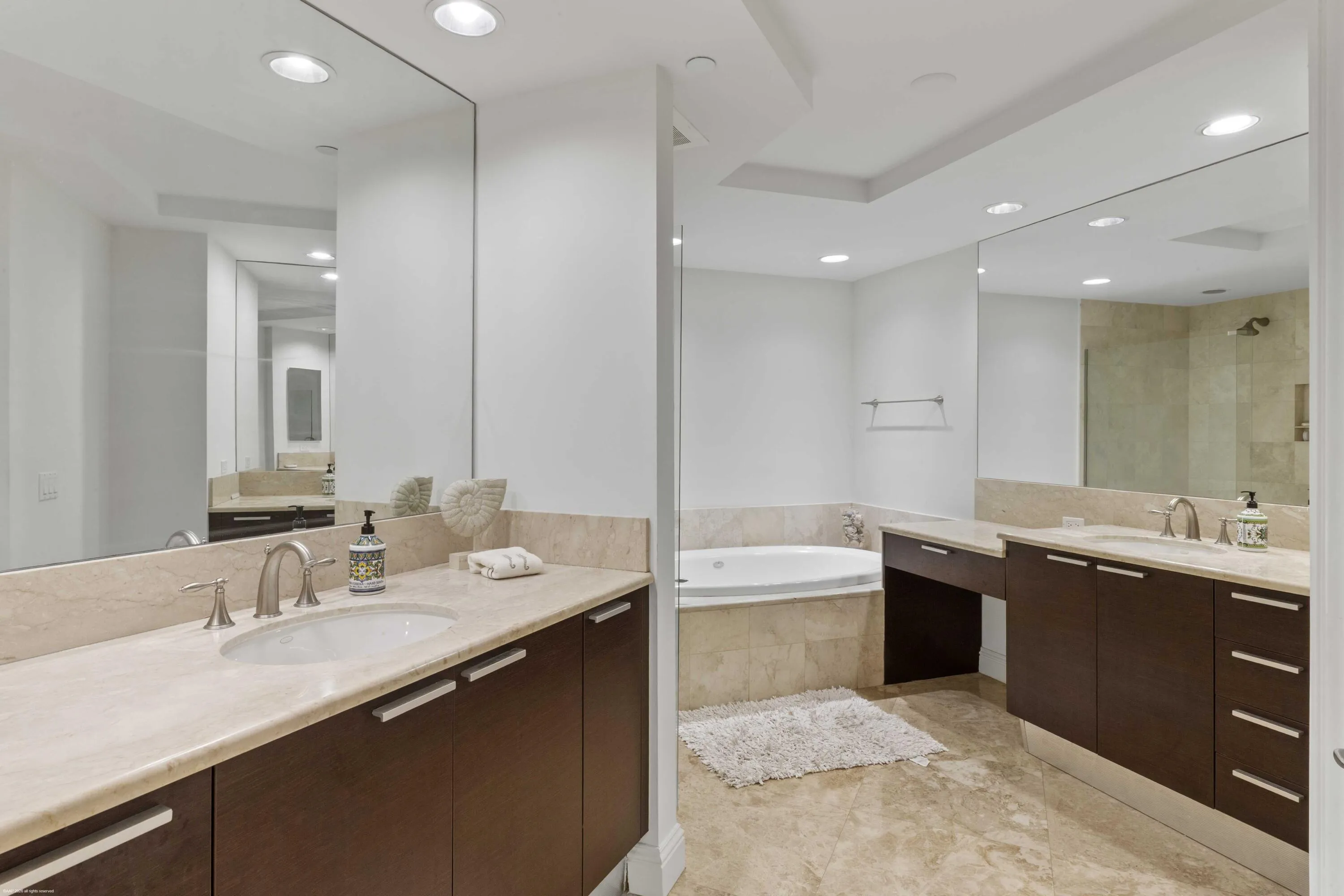 3800 N Ocean Dr 1450 018
