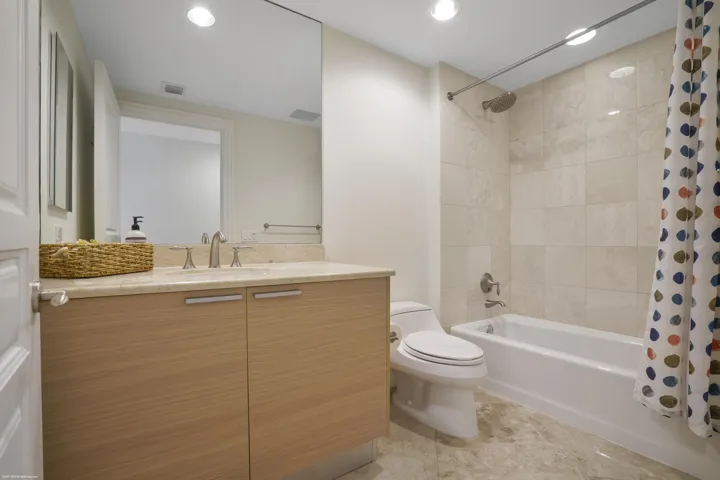 3800 N Ocean Dr Apt 1450 026