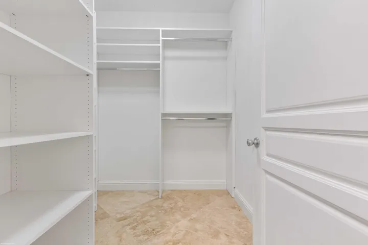 3800 N Ocean Dr 1450 027