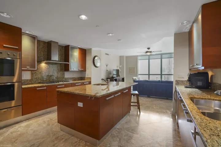 3800 N Ocean Dr Apt 1450 011