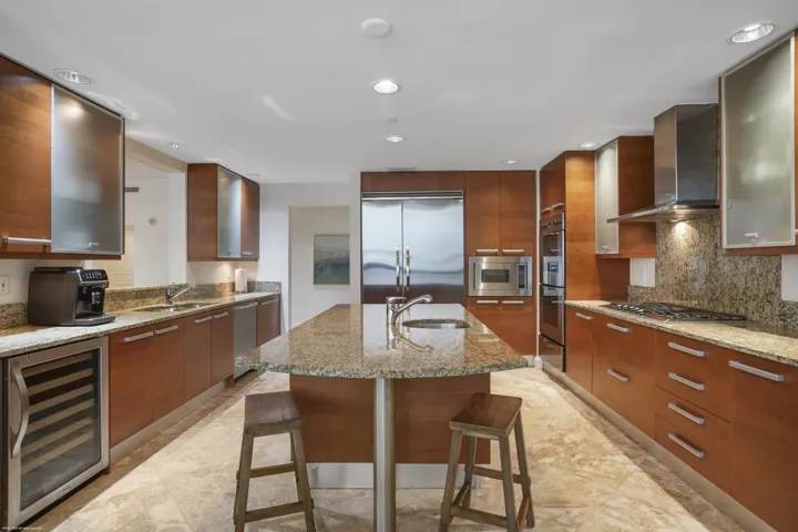 3800 N Ocean Dr Apt 1450 009