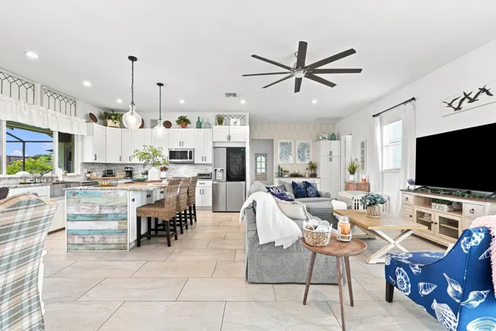 10_living room