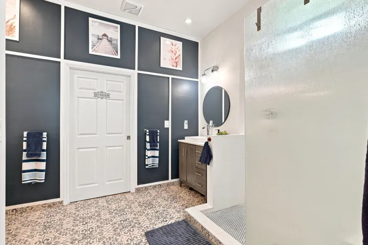 18_primary bathroom