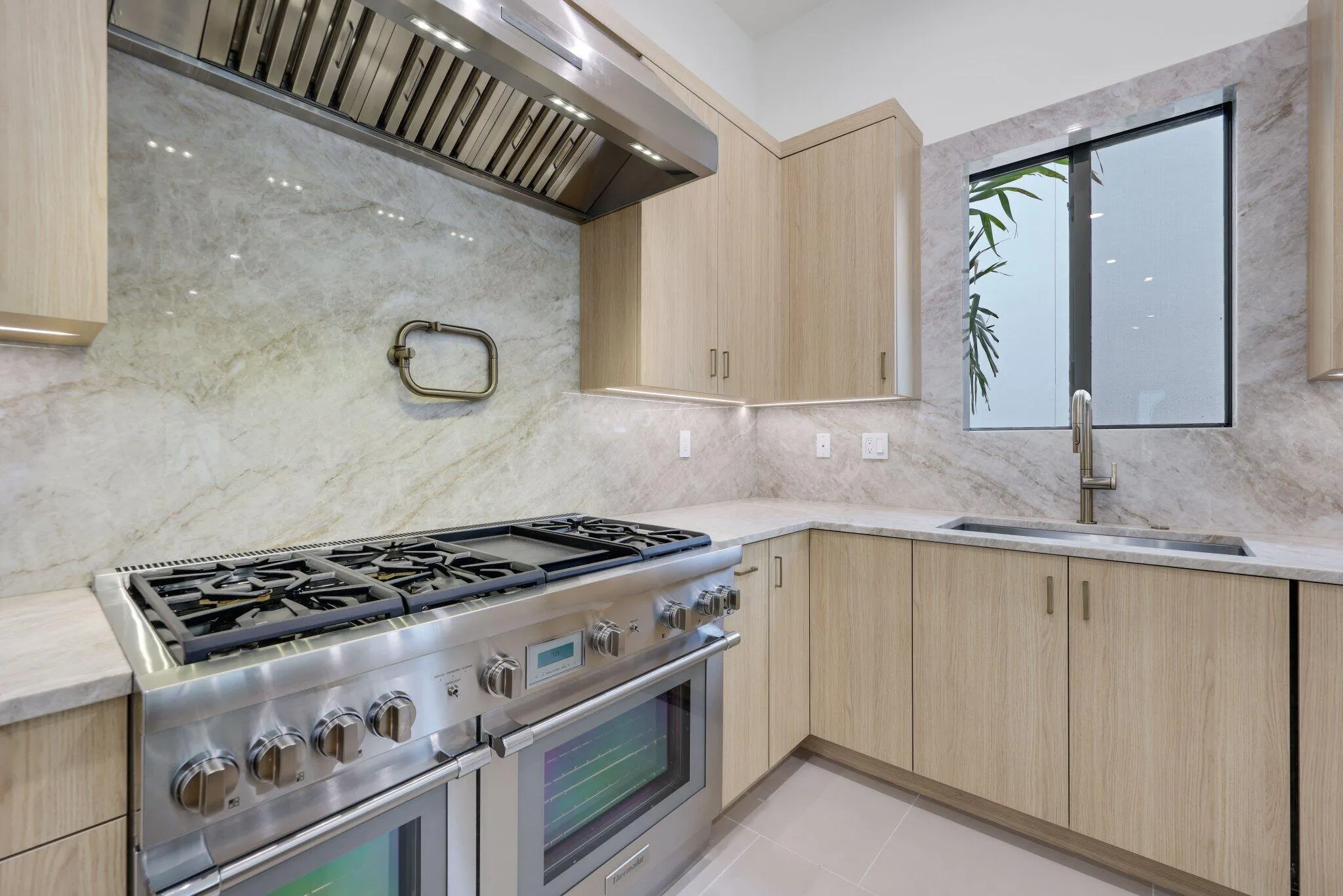 Aspen Model Kitchen