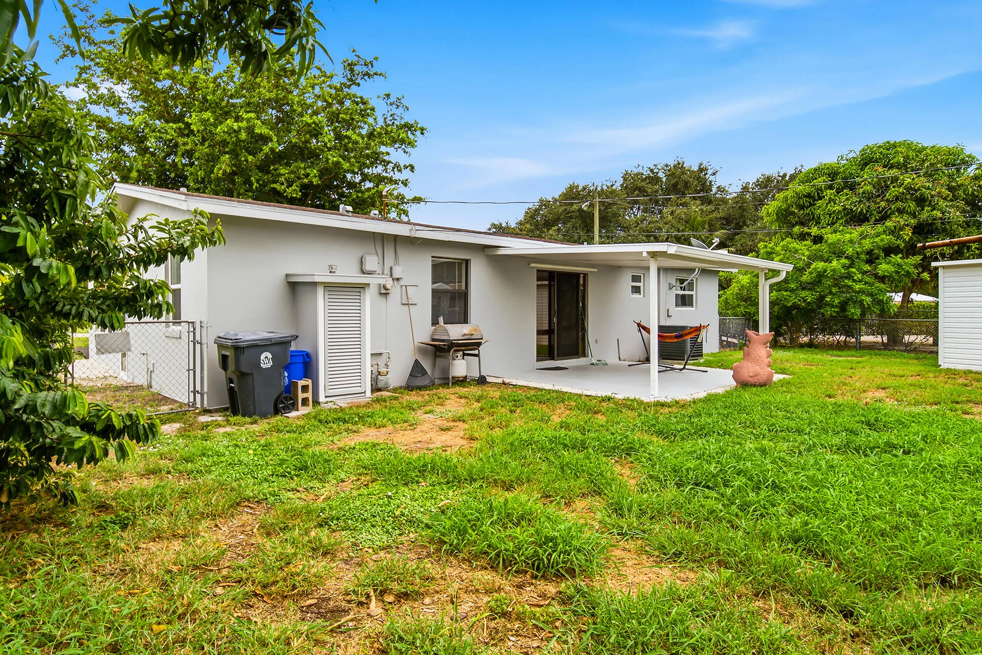 333-ELIZABETH-RD-33461-028