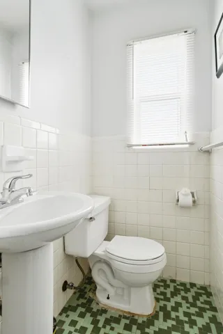 333-ELIZABETH-RD-33461-010