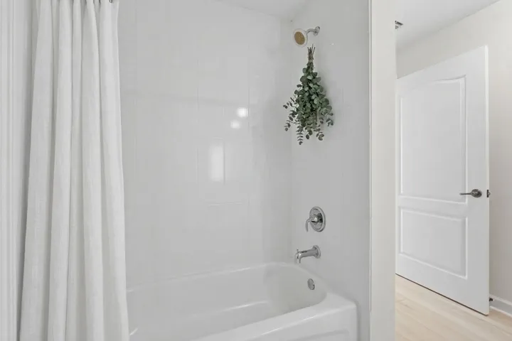 G bath virtual staging