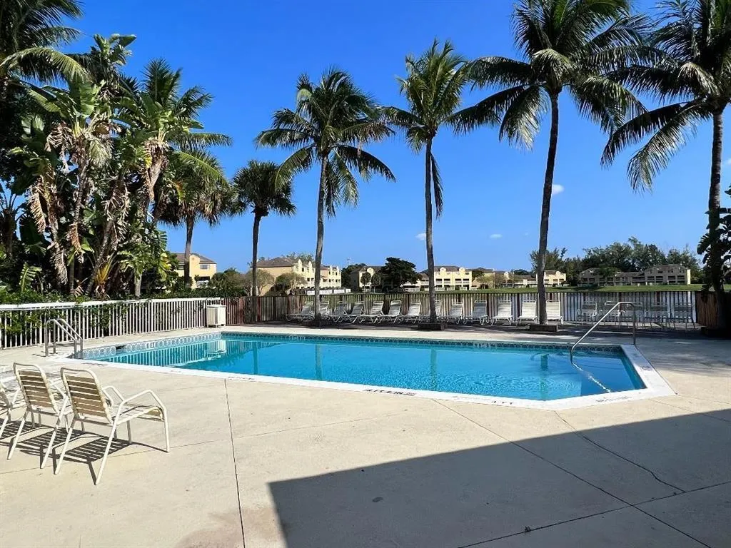 pool 2