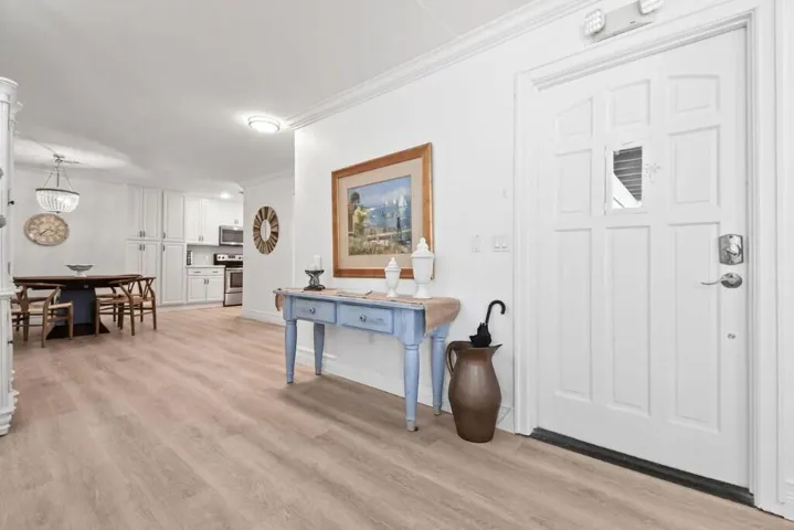 Entrance & Kitchen