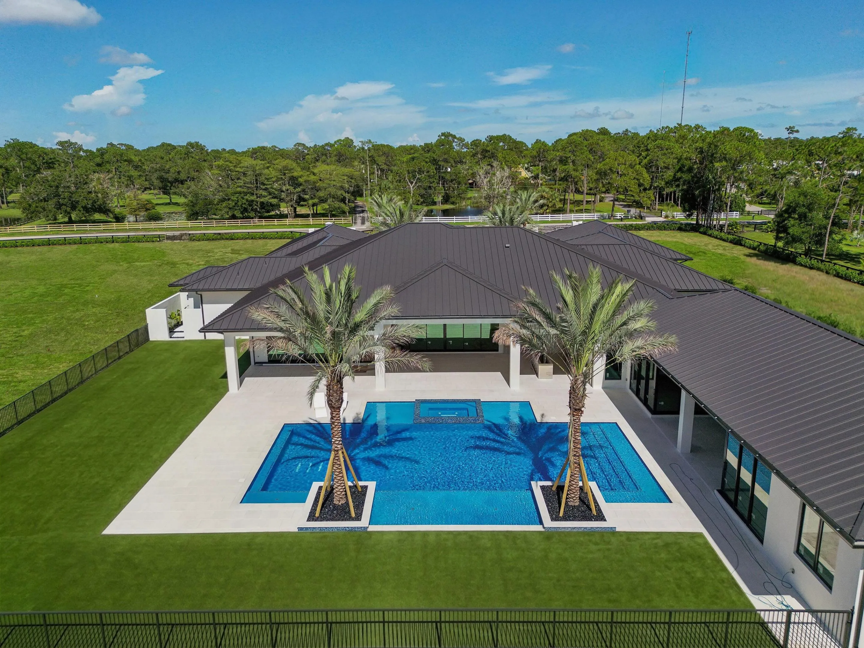 Pool aerial