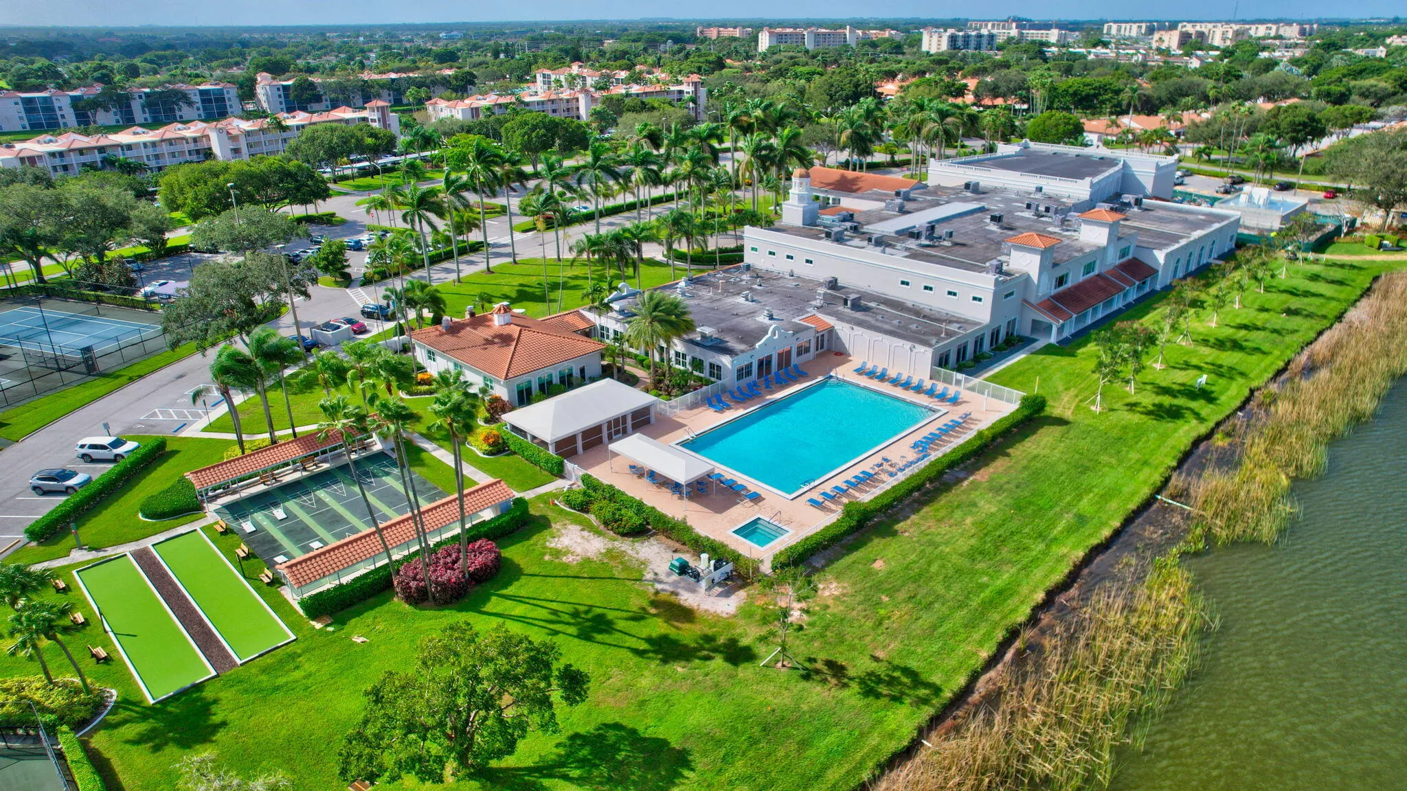 Huntington Pointe