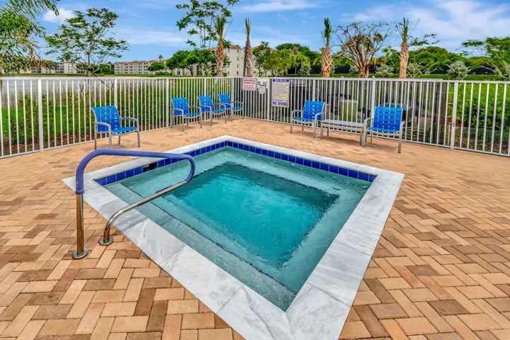 Huntington Pointe