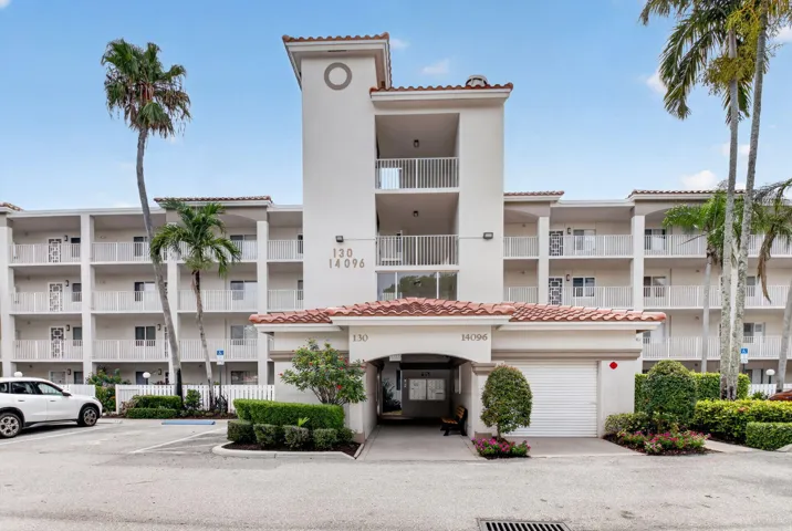 Huntington Pointe