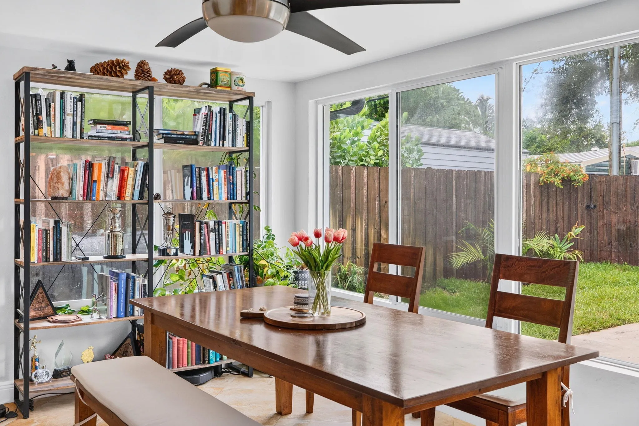 Dining room & Living area
