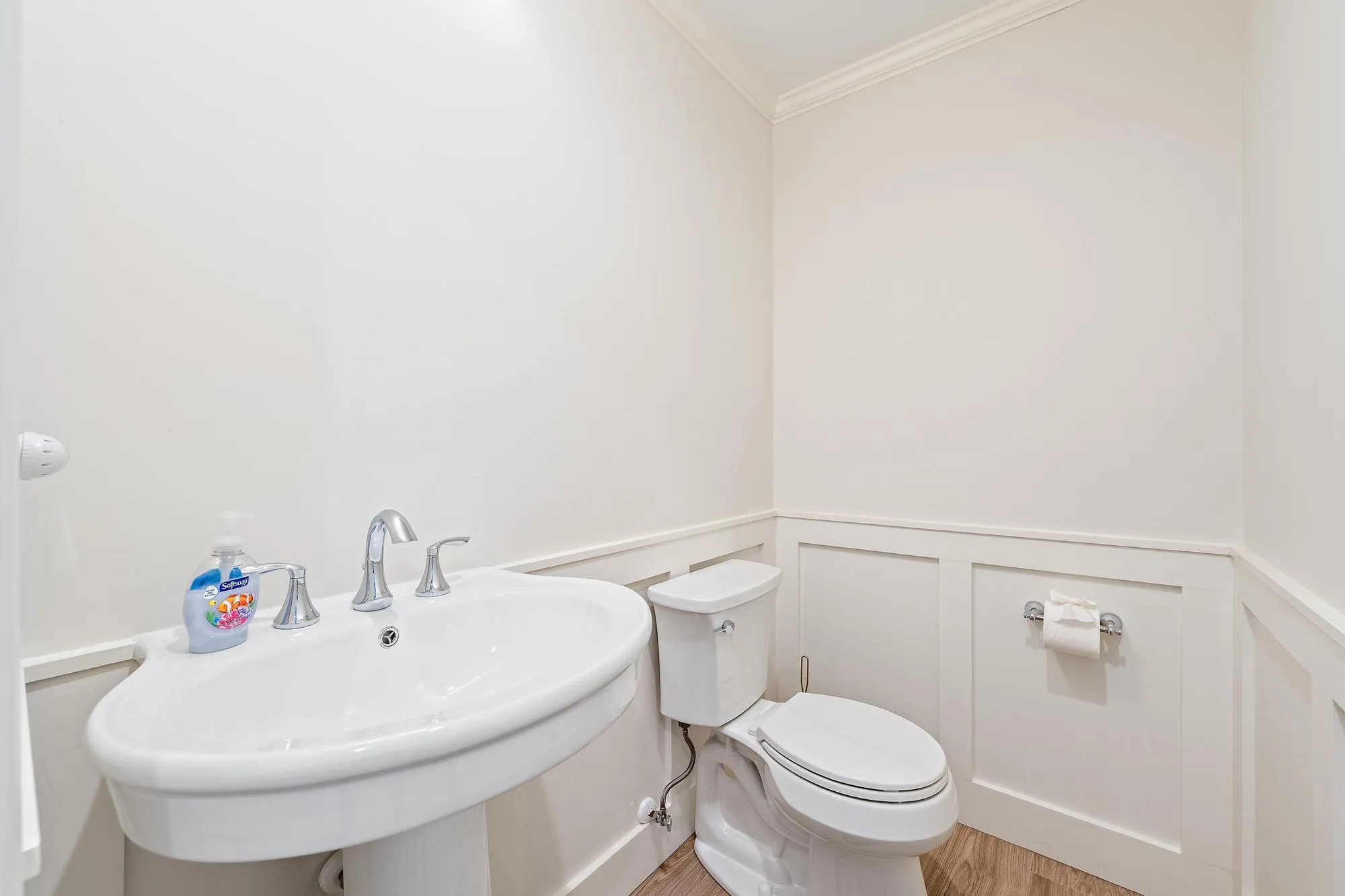 11785 Lake Shore Pl-19