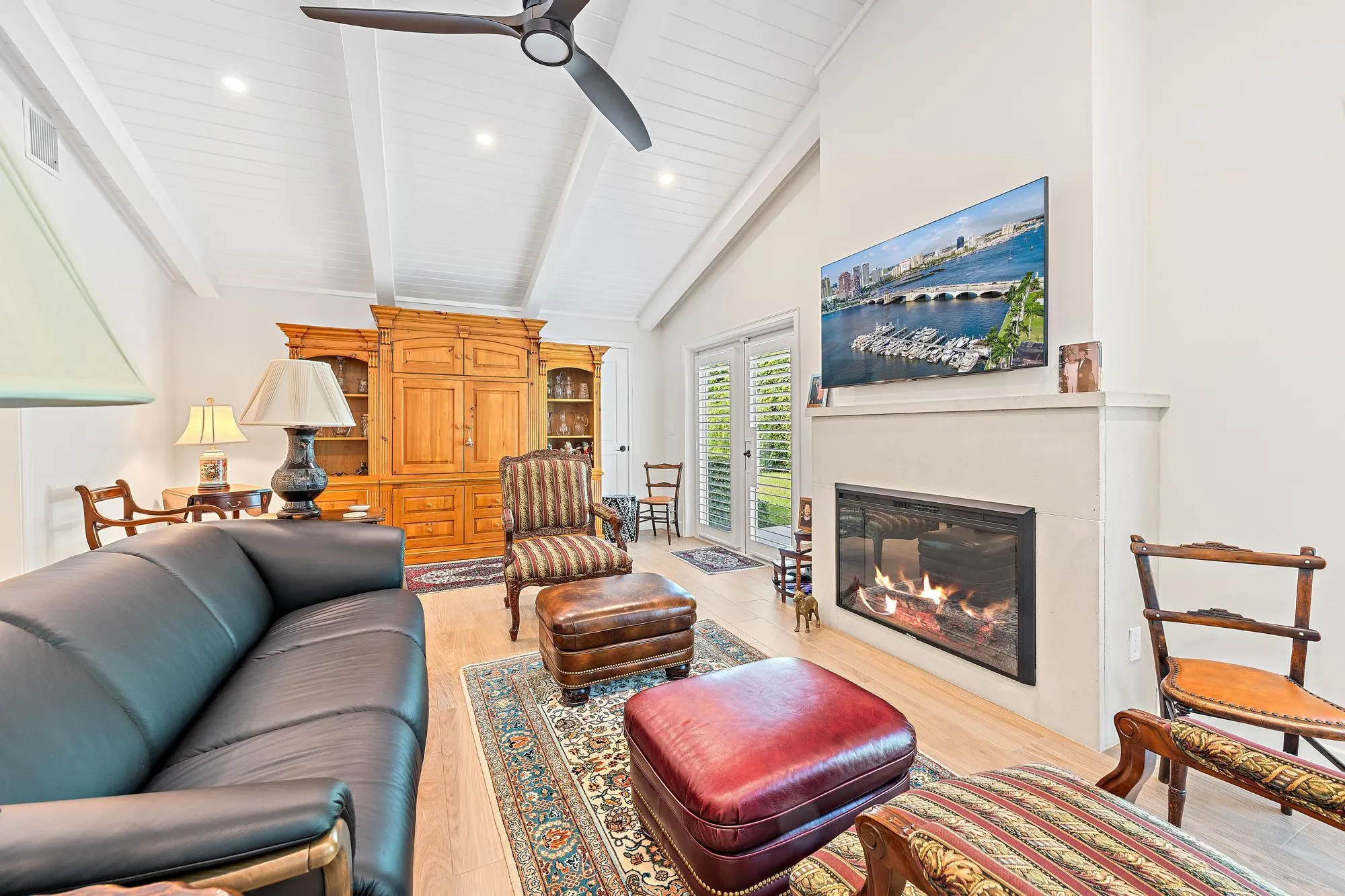 11785 Lake Shore Pl-10