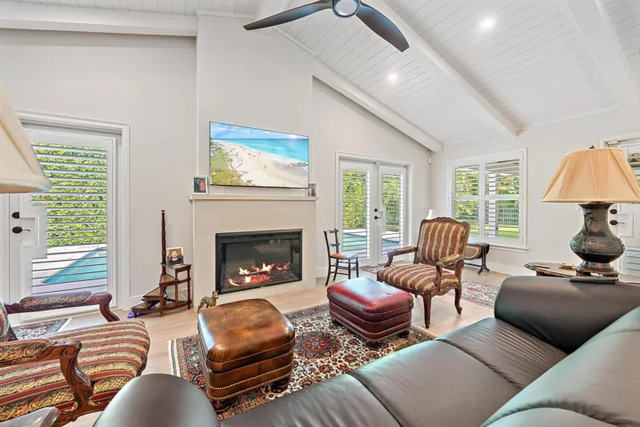 11785 Lake Shore Pl-9