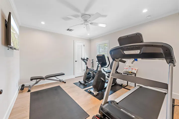 11785 Lake Shore Pl-12