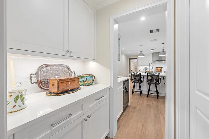 11785 Lake Shore Pl-5