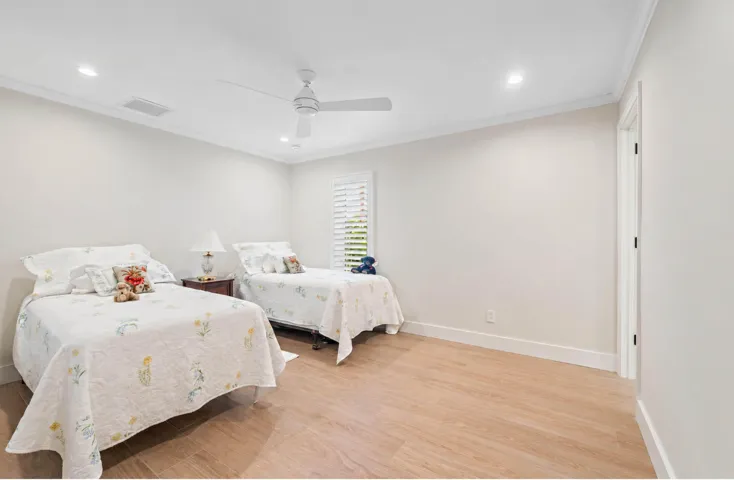 11785 Lake Shore Place - Hidden Key11