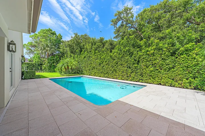 11785 Lake Shore Pl-27