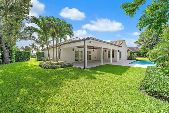 11785 Lake Shore Pl-26