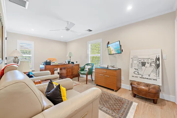 11785 Lake Shore Pl-18