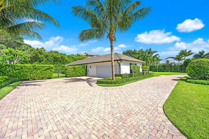 11785 Lake Shore Pl-30