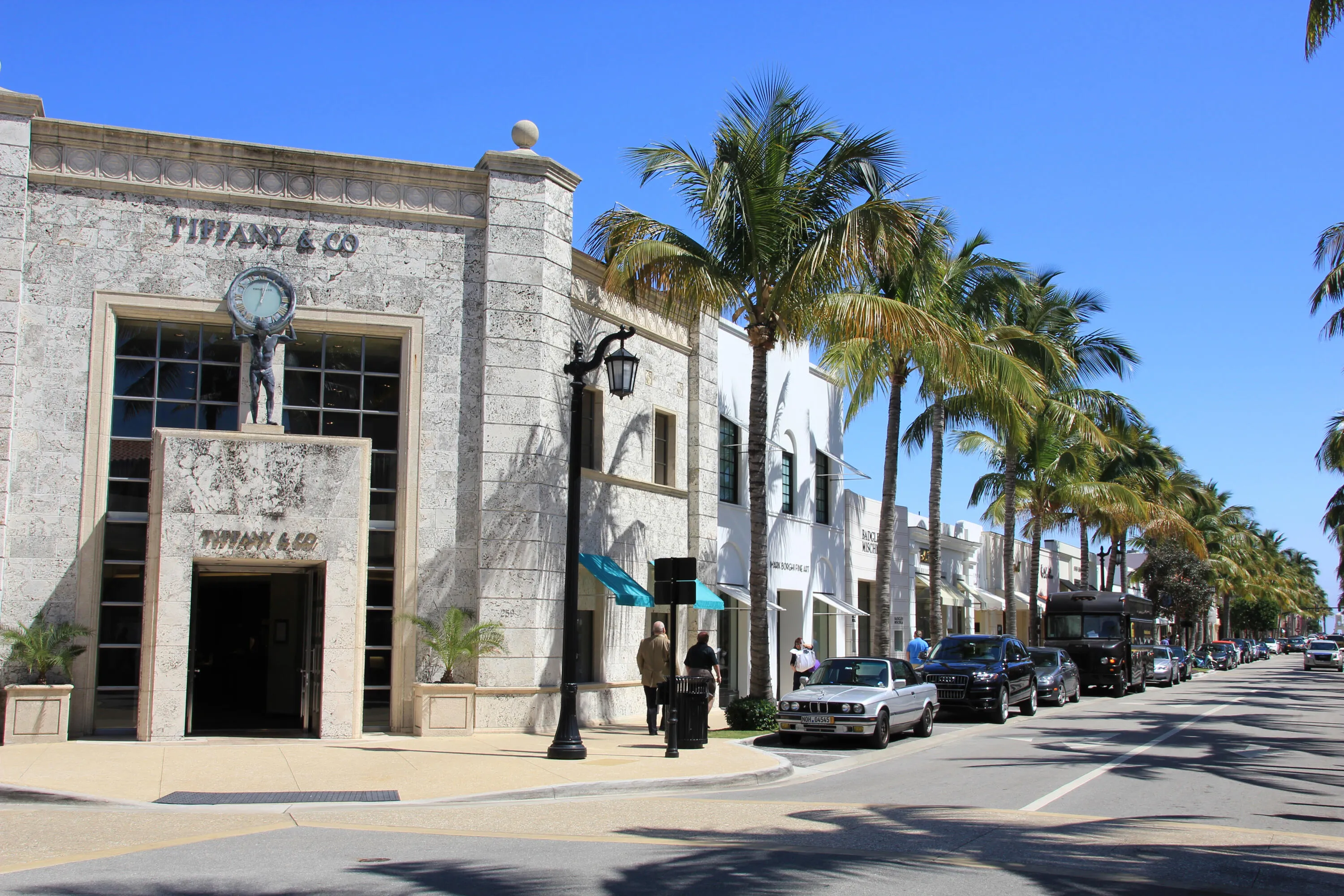 Just 20 minutes to Beaugie Palm Beach.