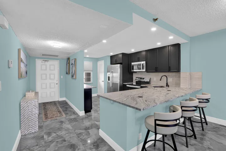 4015 W PALM AIRE_1