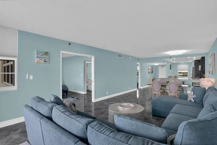 4015 W PALM AIRE_15