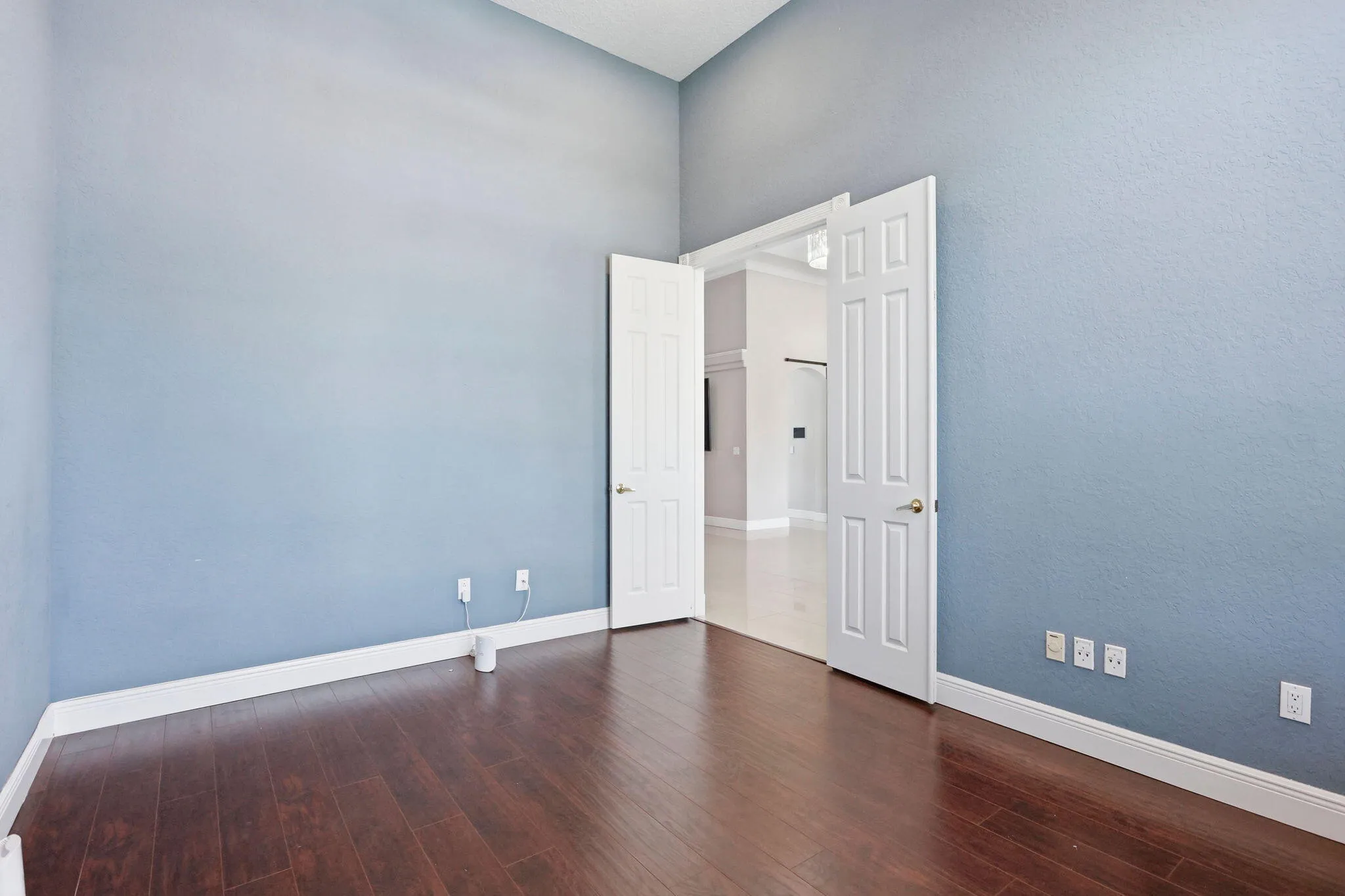 48-web-or-mls-0E2A2386