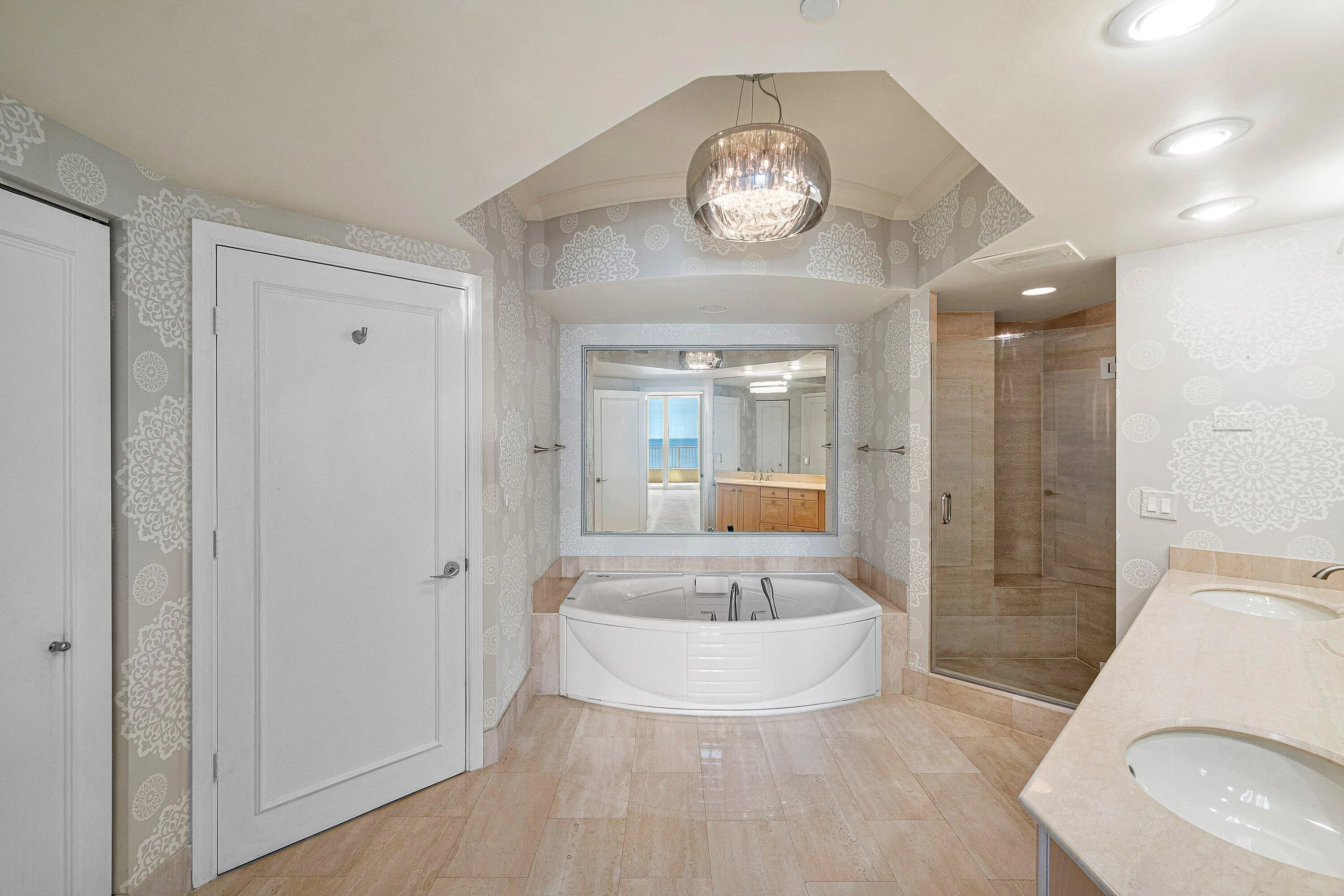 SEPERATE AREA FOR THE WATER CLOSET & BIDET