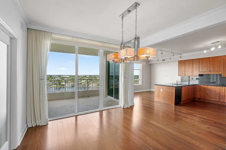 AN OPEN KITCHEN CONCEPT PERFECT FOR ENTERTAINING