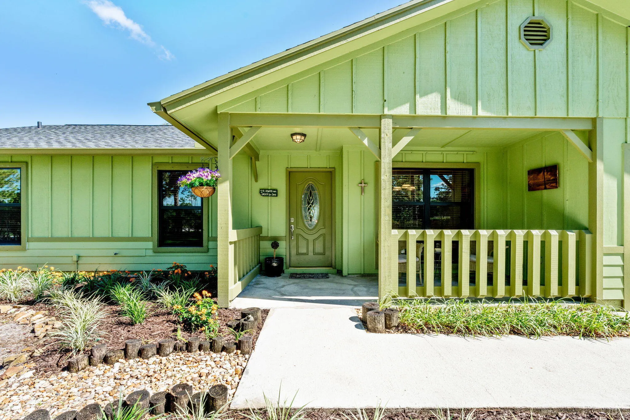 52-web-or-mls-A7404777