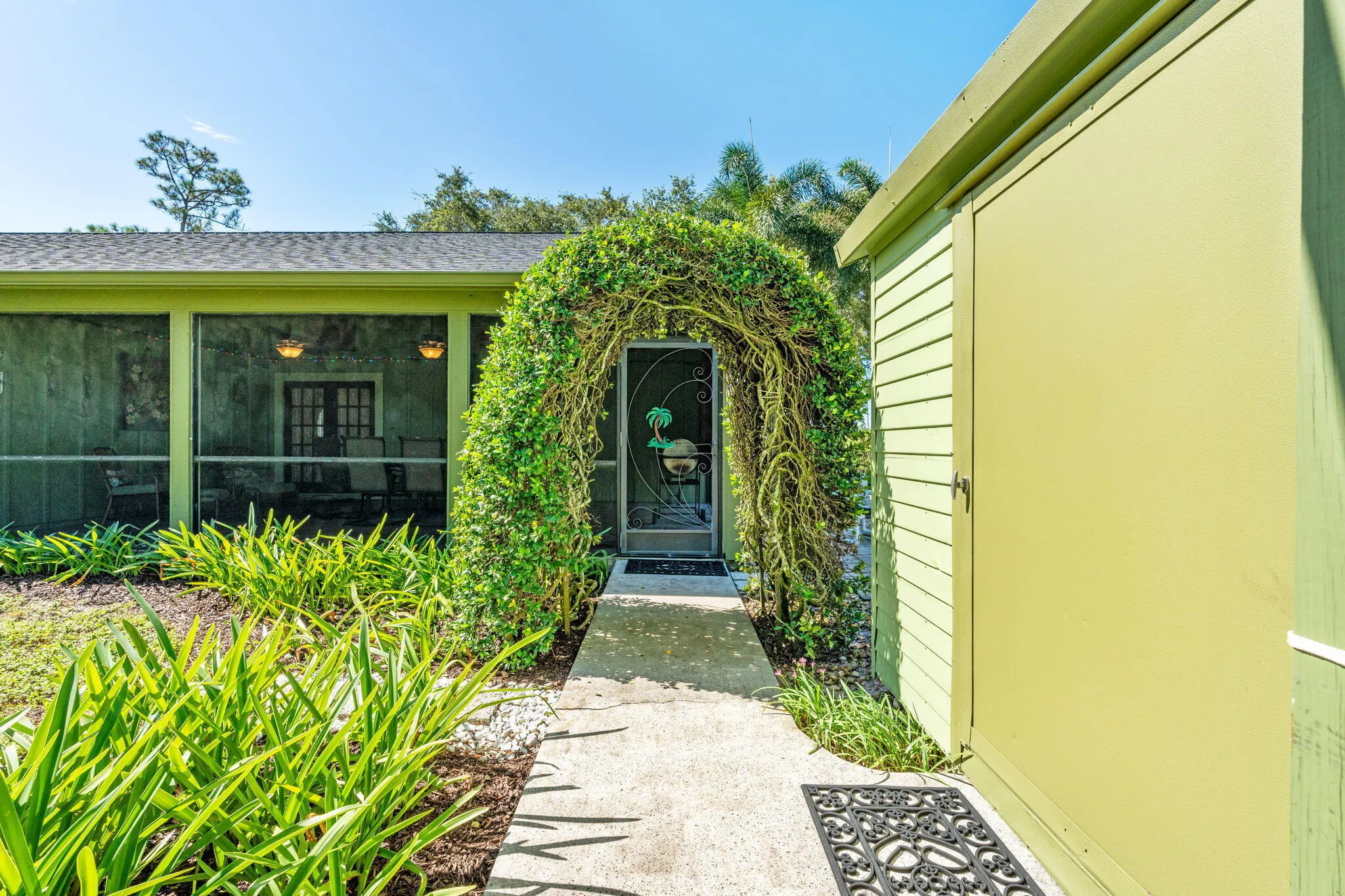 51-web-or-mls-A7404776