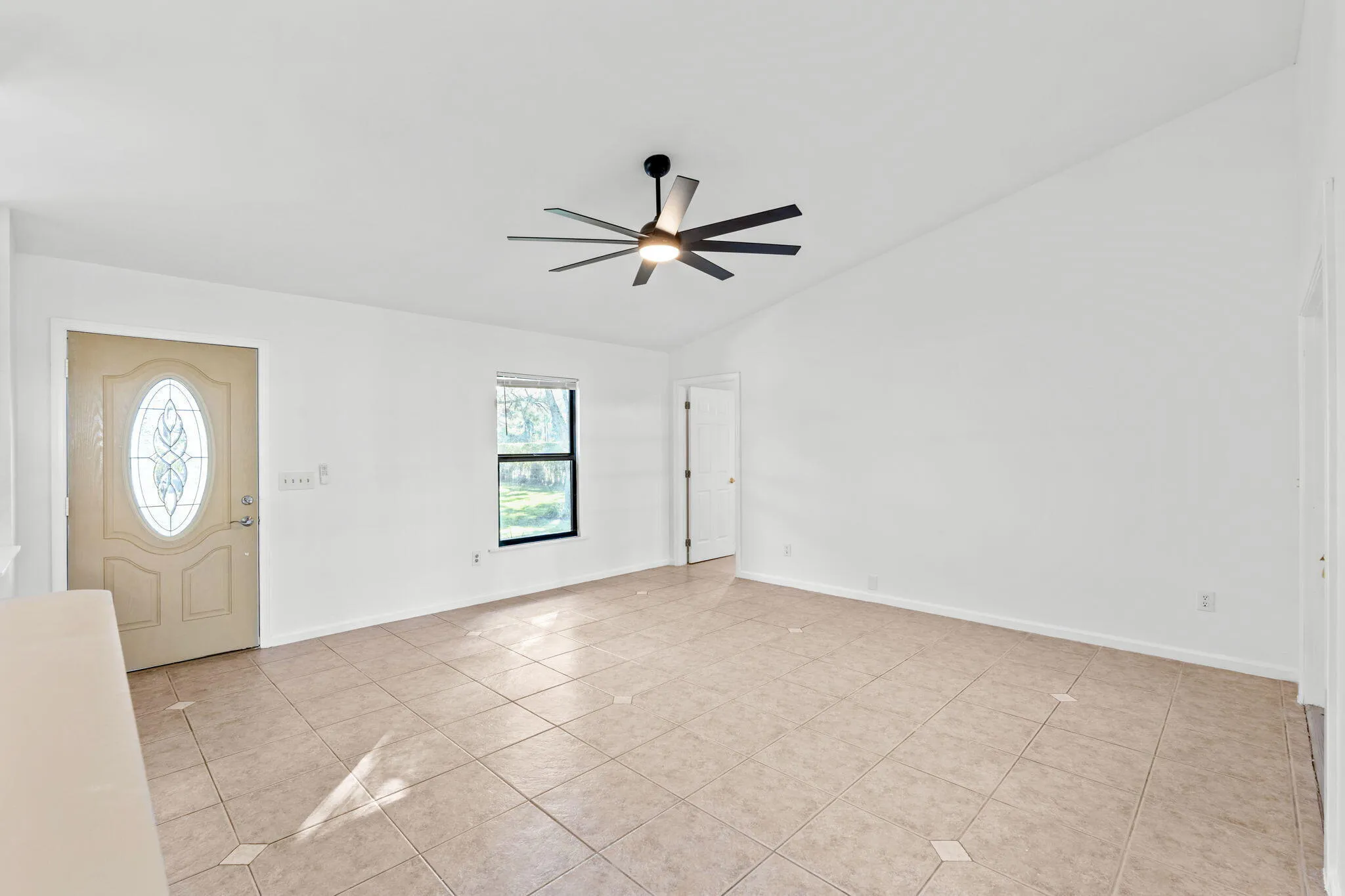 14-web-or-mls-A7404565
