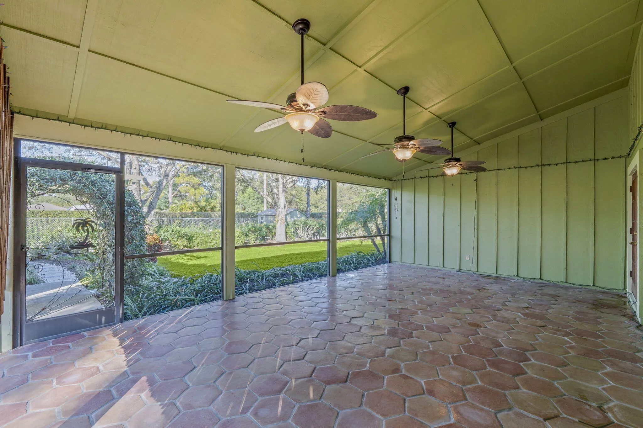 26-web-or-mls-A7404610