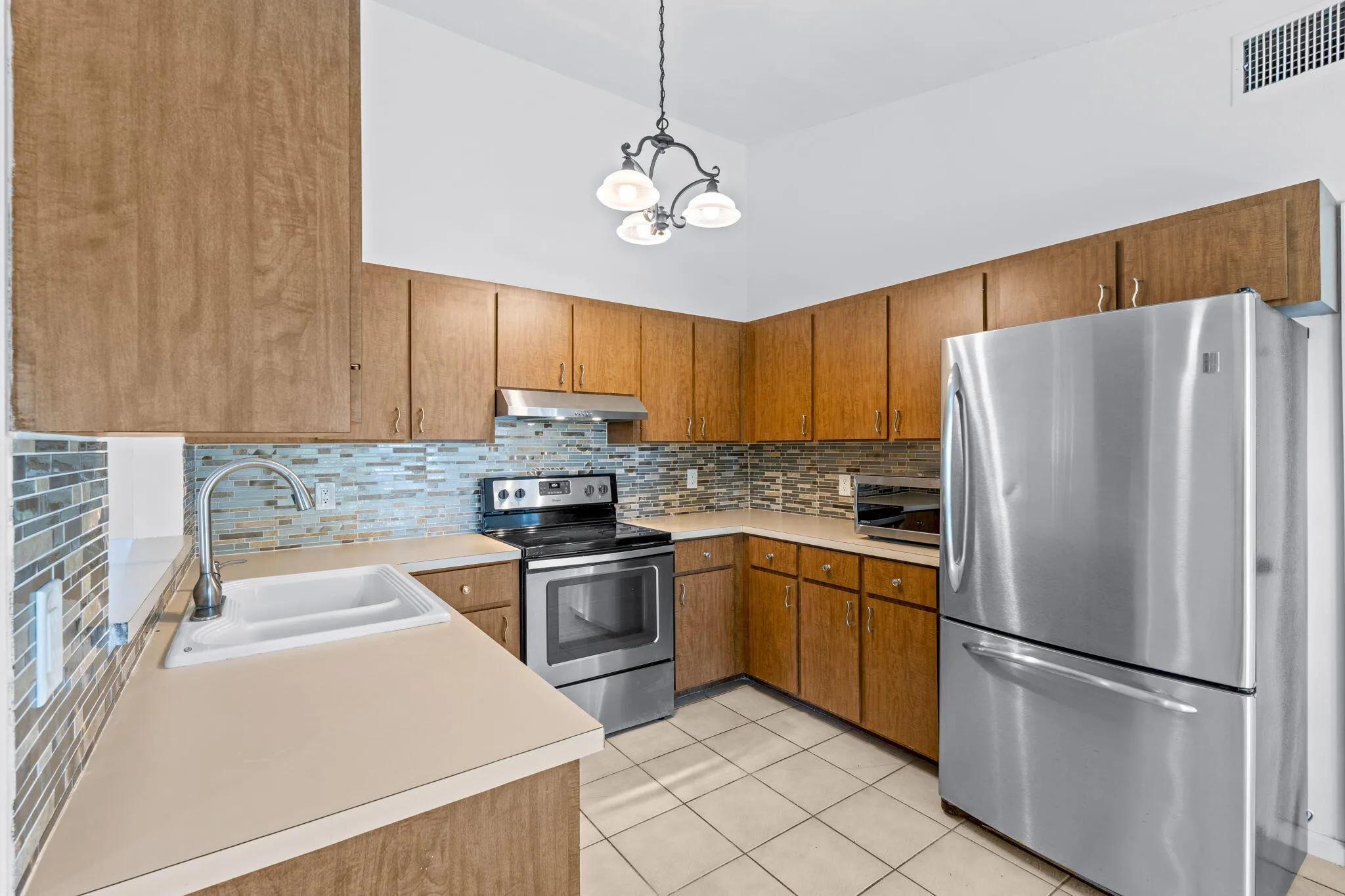 6-web-or-mls-A7404547