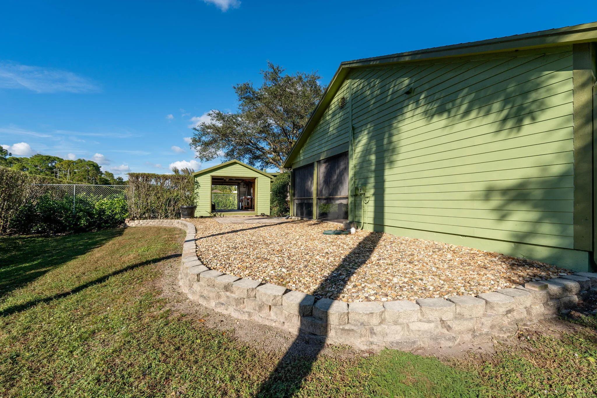 39-web-or-mls-A7404632