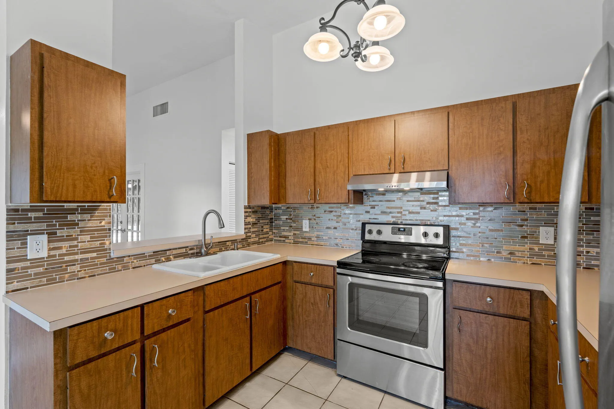 10-web-or-mls-A7404550