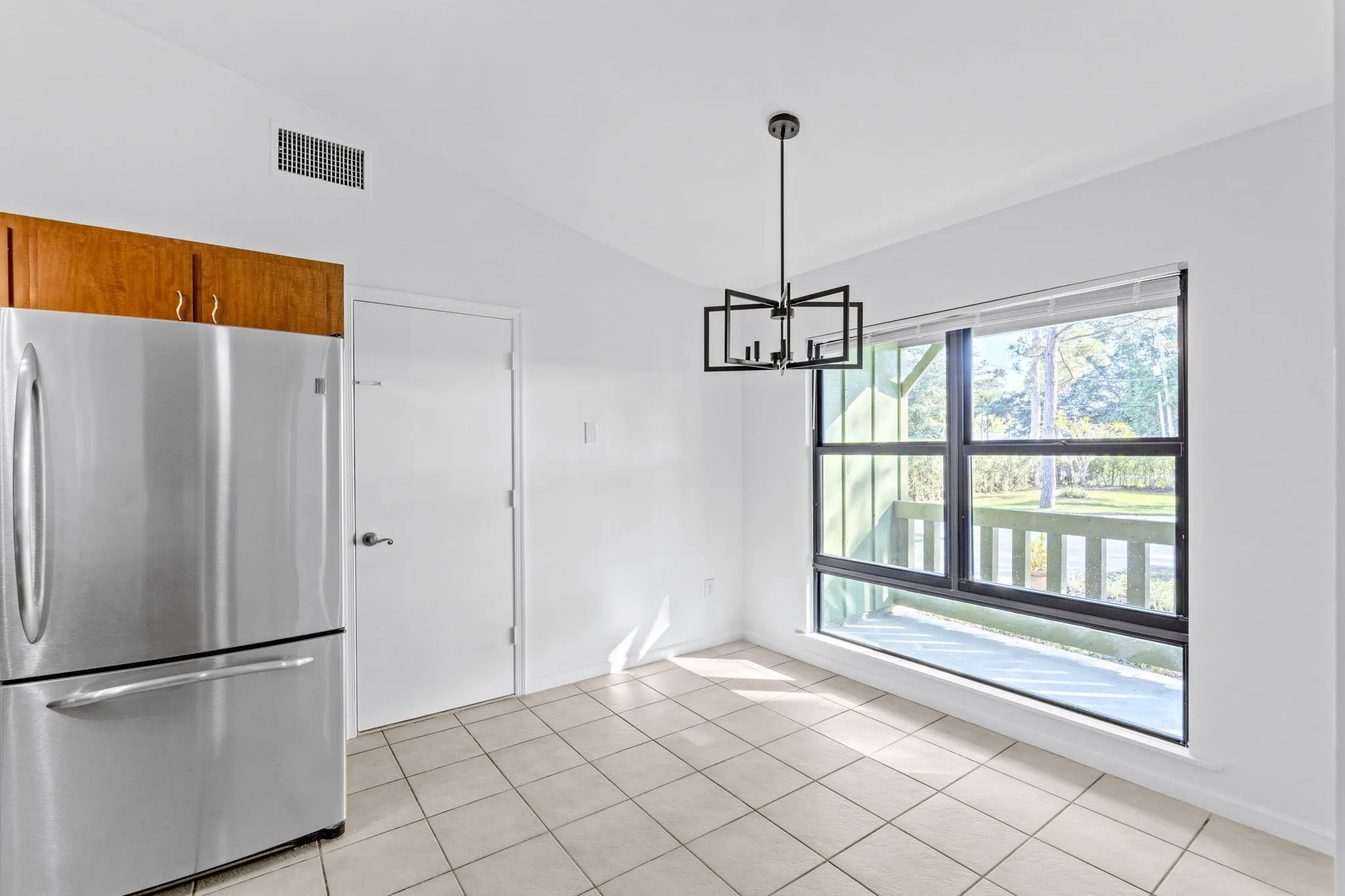 9-web-or-mls-A7404589