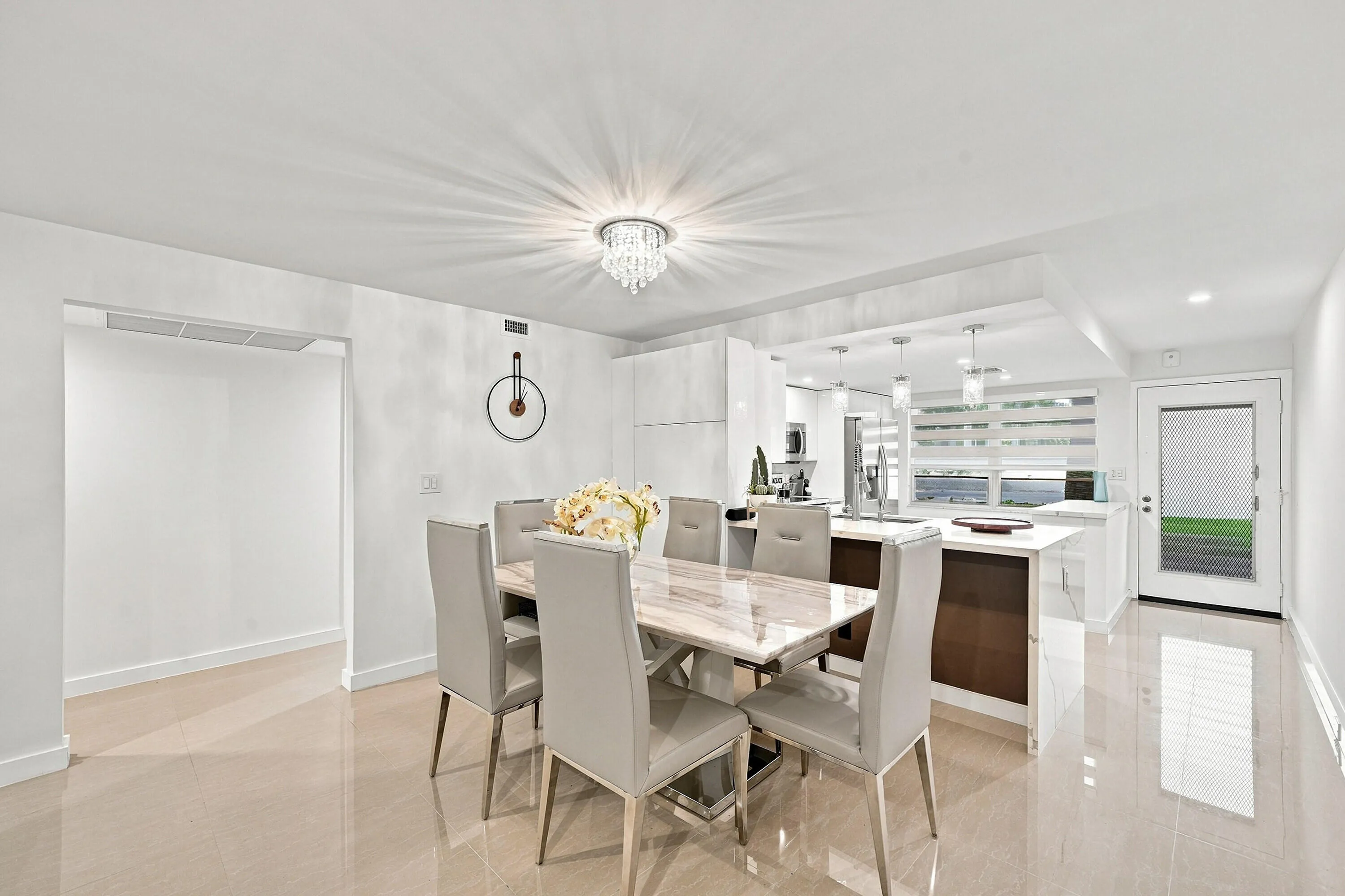 Dining Room/Kitchen